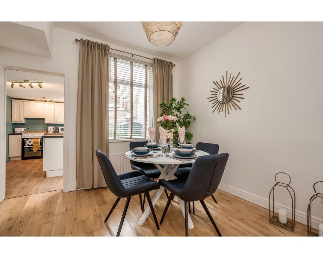 Central Belfast Apartments Chic Luxe R&R Kültér fotó
