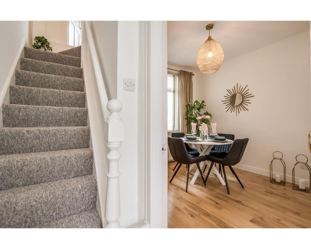 Central Belfast Apartments Chic Luxe R&R Kültér fotó