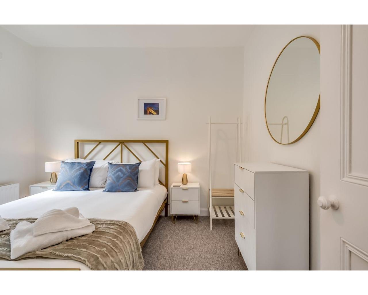 Central Belfast Apartments Chic Luxe R&R Szoba fotó