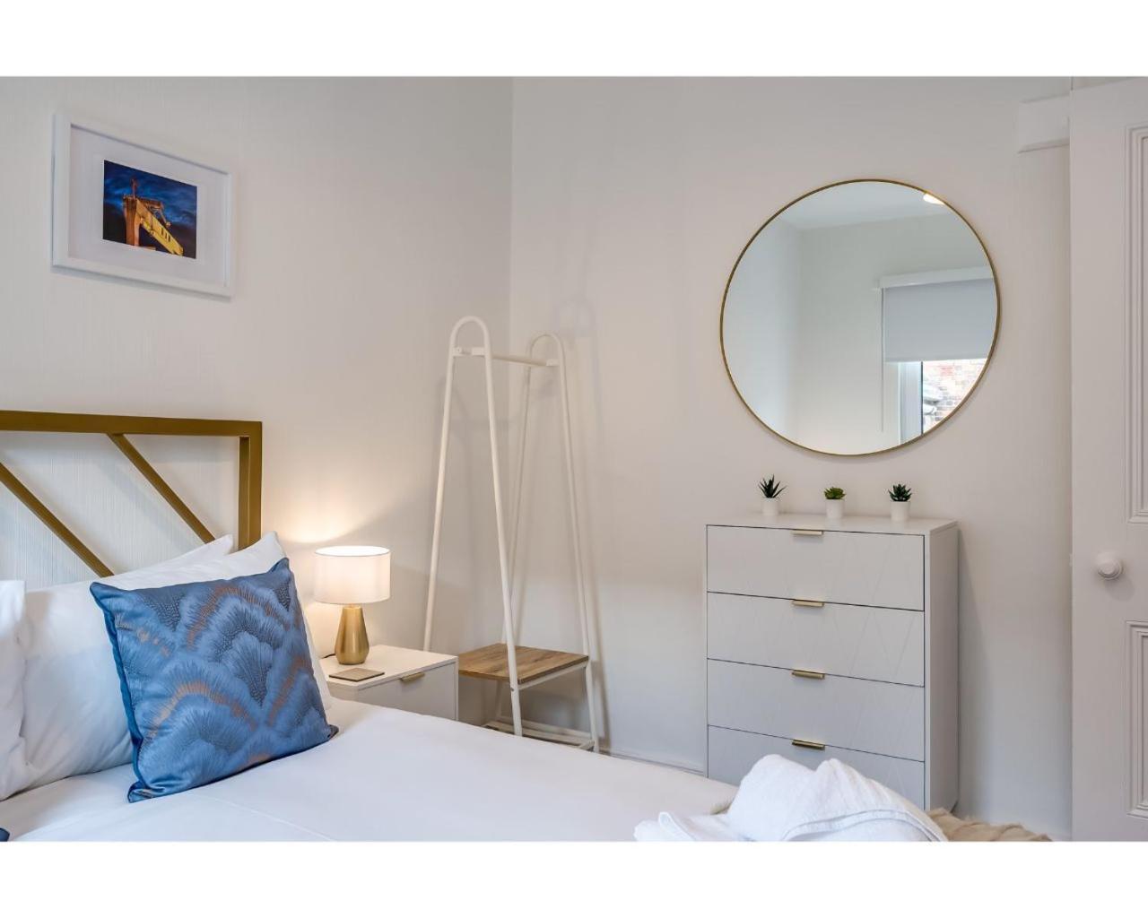 Central Belfast Apartments Chic Luxe R&R Szoba fotó